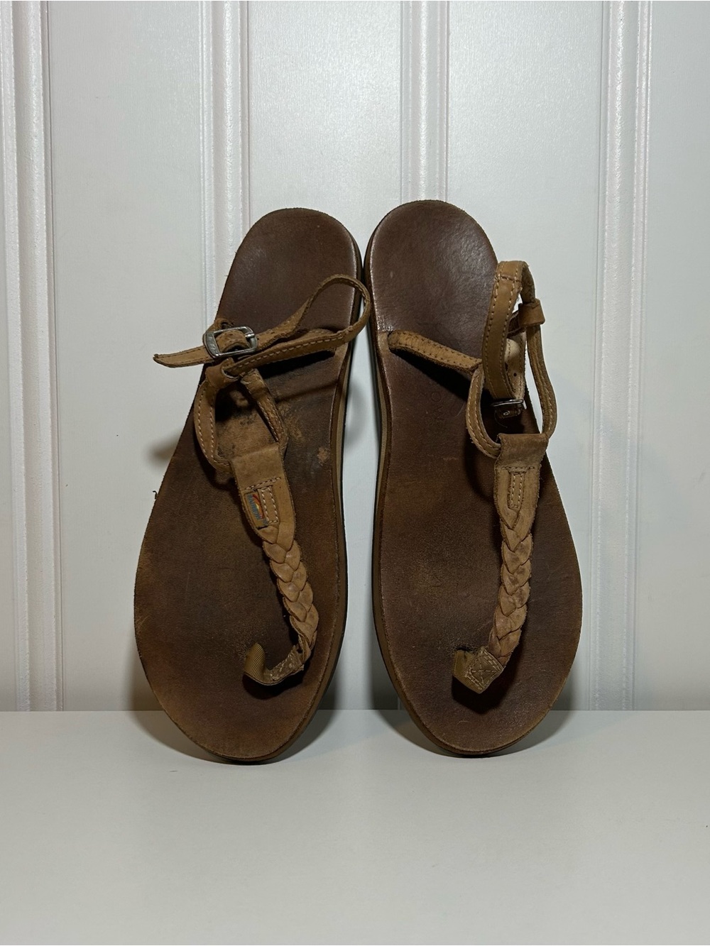 Rainbow thong ankle strap Women’s Brown Leather Braided Toe-Post Sandals